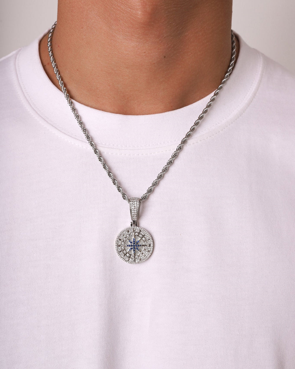 ICED COMPASS PENDANT. - WHITE GOLD
